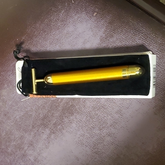 Terre Mere 24K Gold Youth Wand - Picture 3 of 3